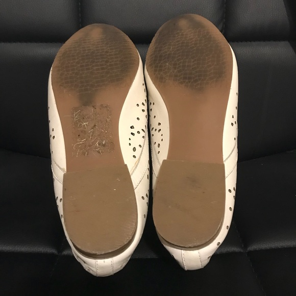 Crown Vintage Floral Cutout Leather Oxford - Picture 8 of 8